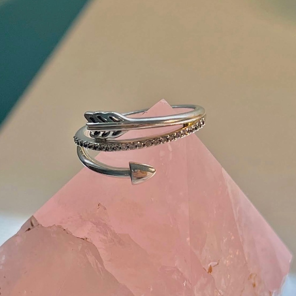 Pandora Sparkling Arrow Ring size 8.5